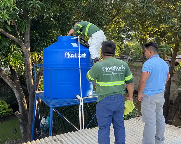 Inspección en sitio para instalación de tanque de agua Plastitank realizada por Pro Soluciones